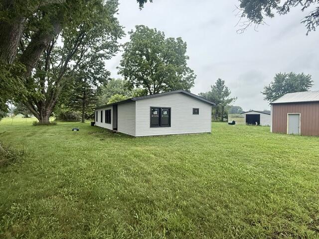 6633 W Forest Lawn Road Three Oaks MI 49128