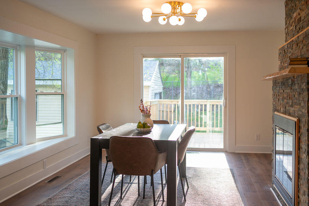 3527 Carlton Avenue NE Grand Rapids MI 49525