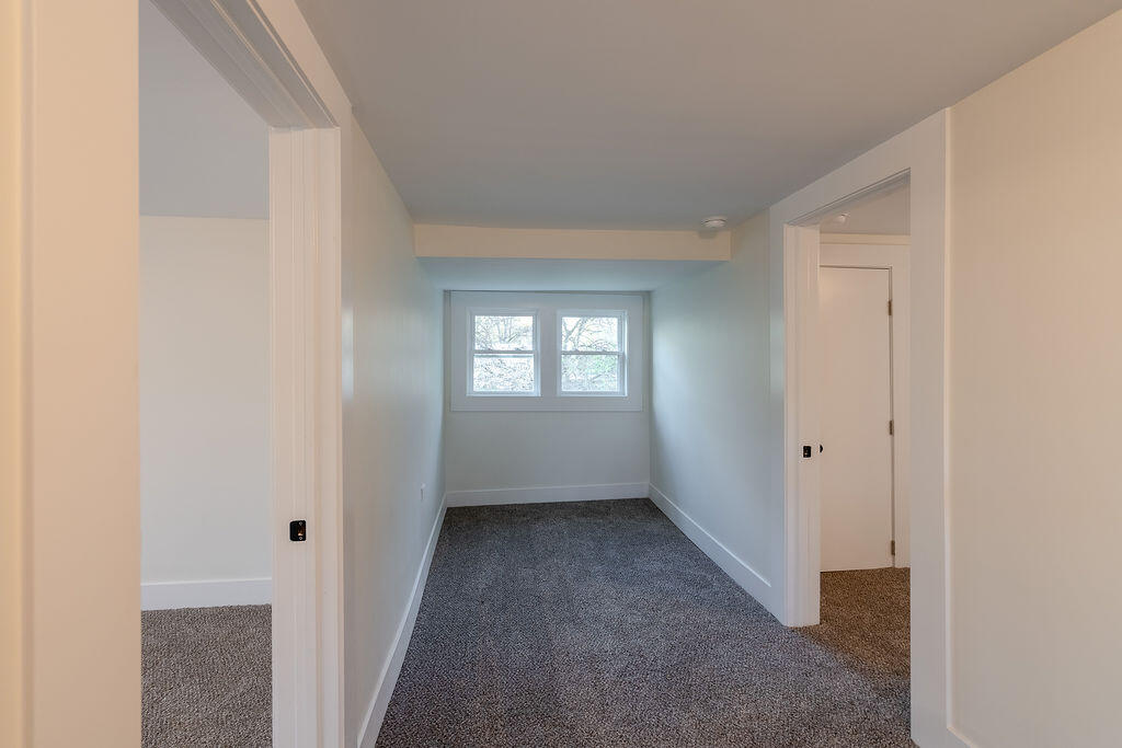 3527 Carlton Avenue NE Grand Rapids MI 49525
