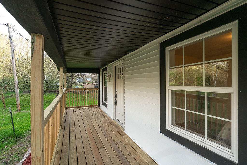 3527 Carlton Avenue NE Grand Rapids MI 49525
