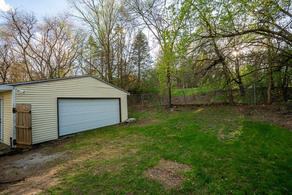 3527 Carlton Avenue NE Grand Rapids MI 49525