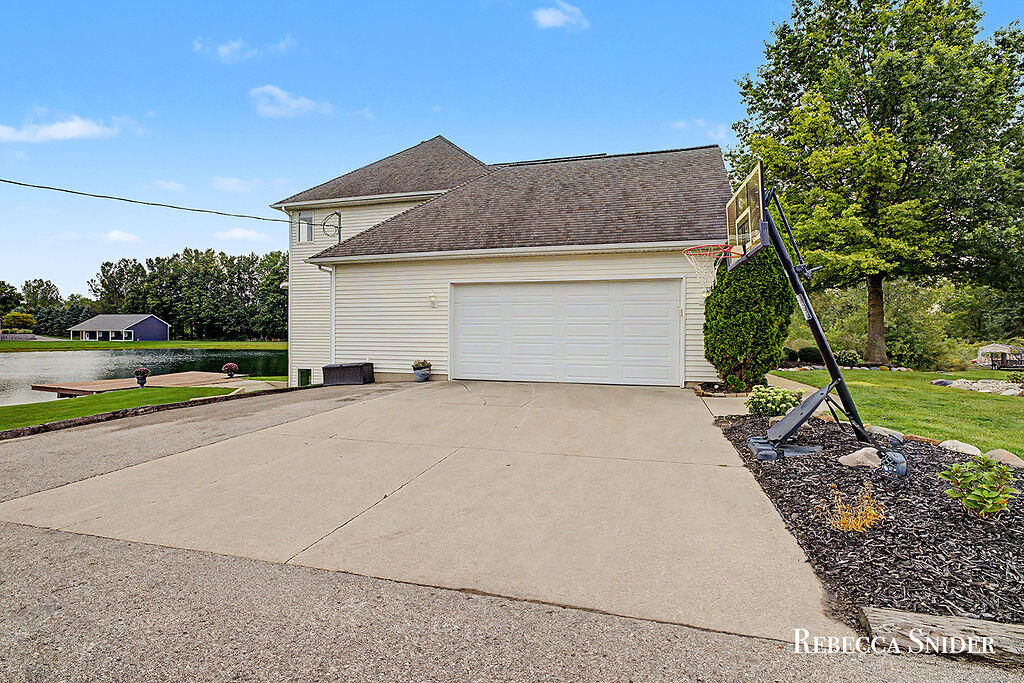 10210 Bingham Street Zeeland MI 49464