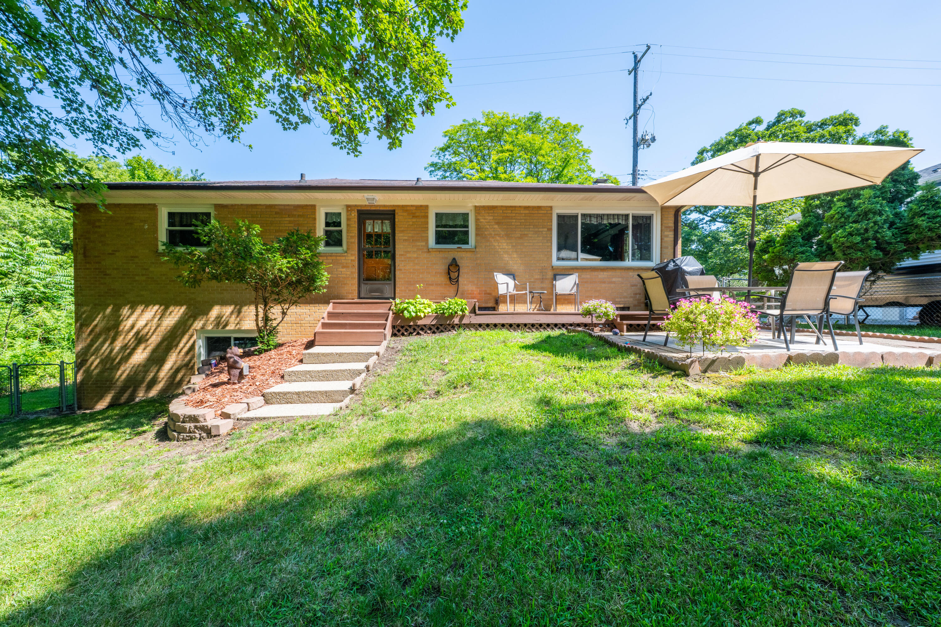 1117 W Kilgore Road Portage MI 49024