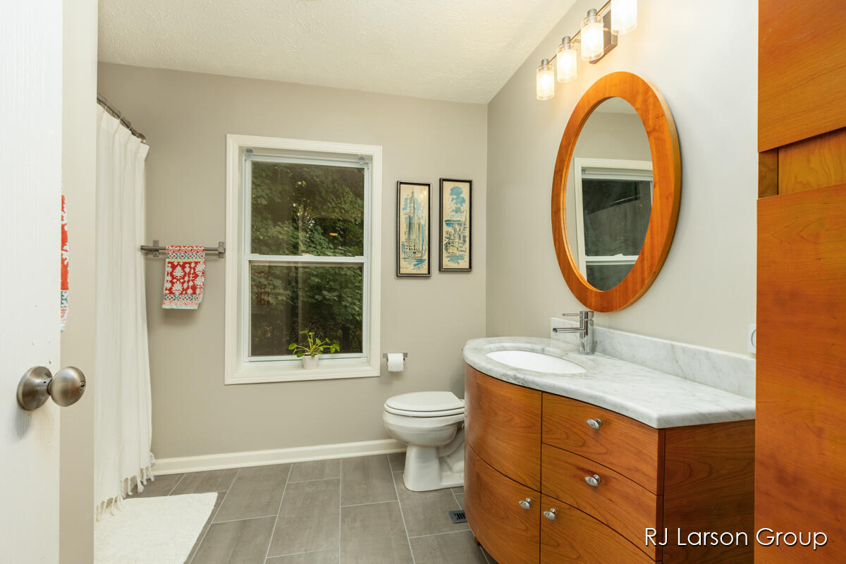 1007 Orchard Avenue South Haven MI 49090