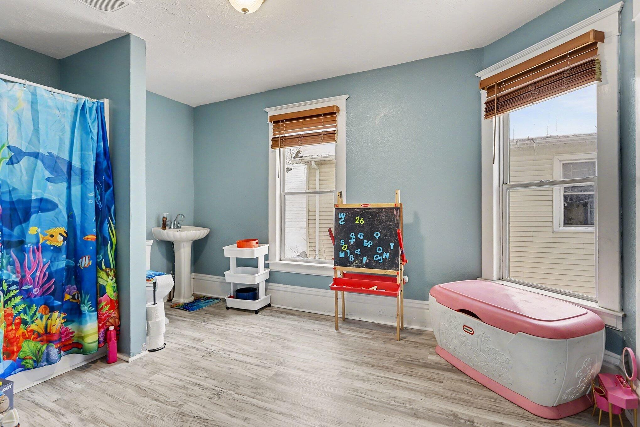 923 Jackson Street Kalamazoo MI 49001