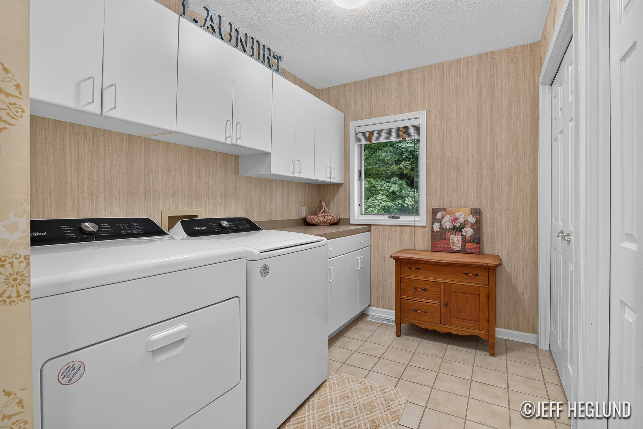 1926 Country Brook Drive SE Ada MI 49301
