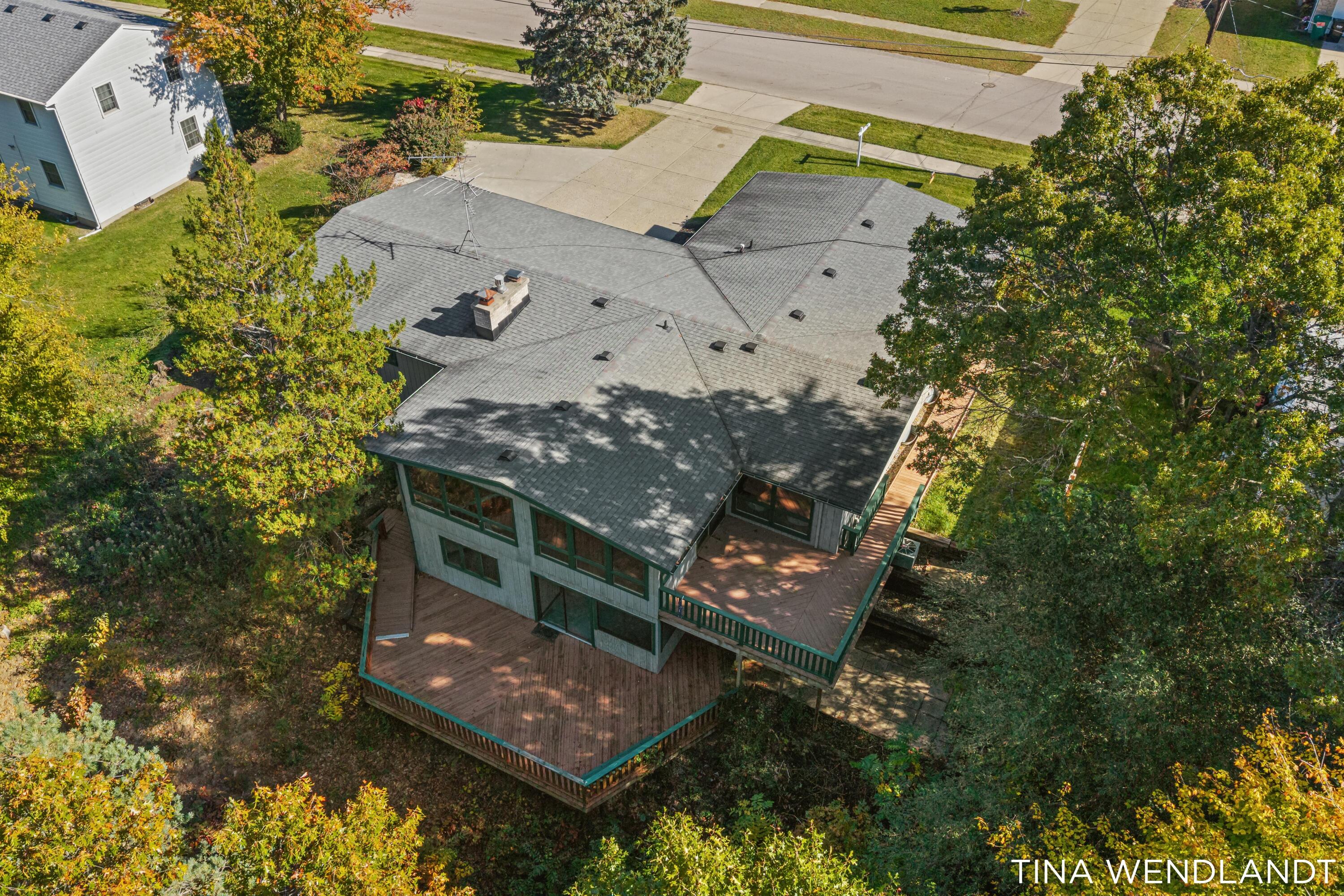 3737 Keeweenaw Drive NE Grand Rapids MI 49525