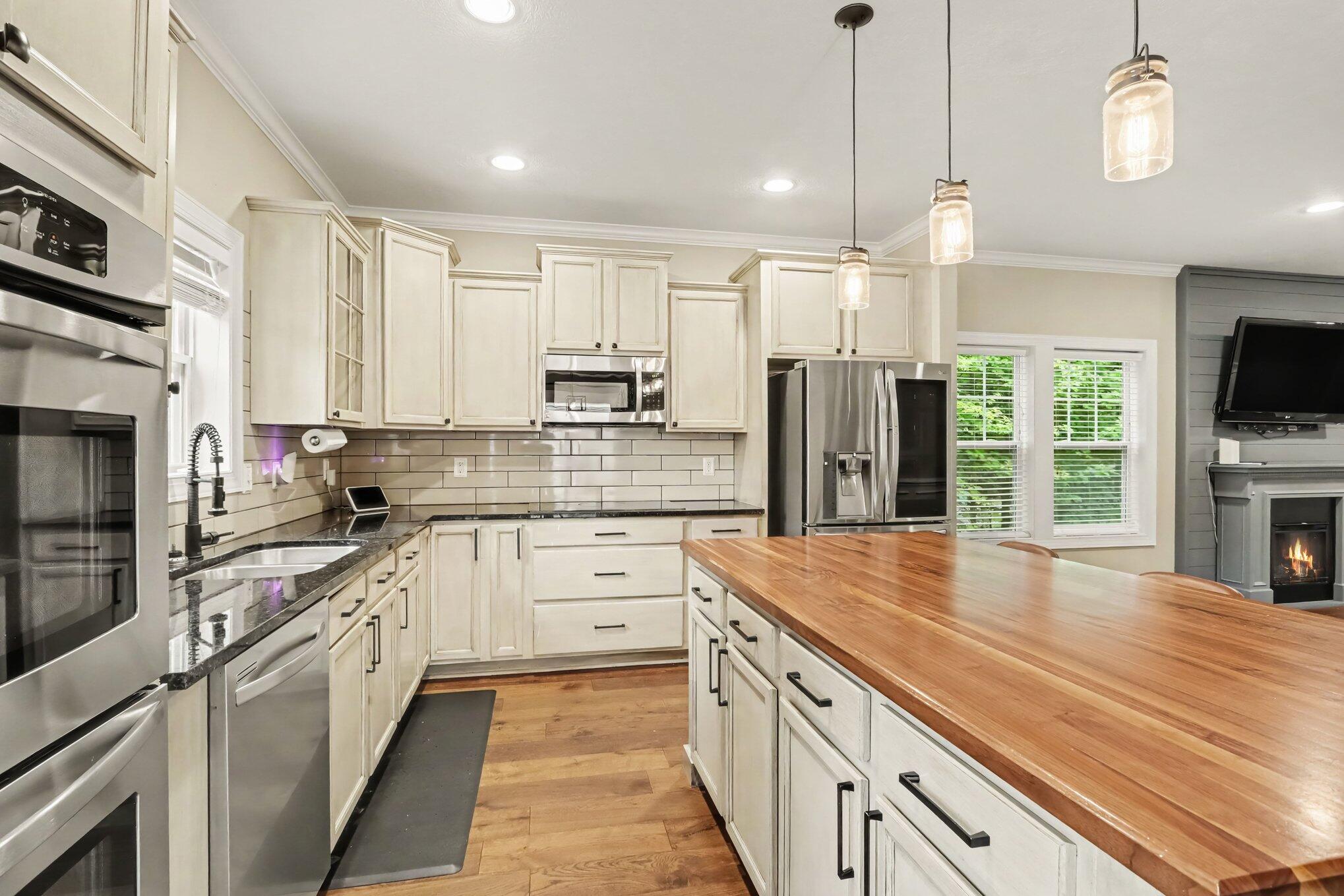 6018 Waters Ridge Court Kalamazoo MI 49009