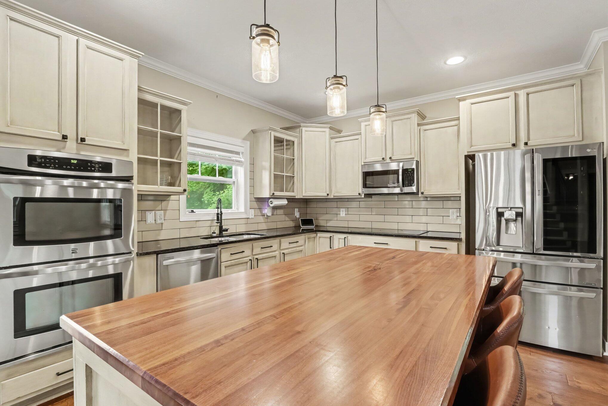 6018 Waters Ridge Court Kalamazoo MI 49009