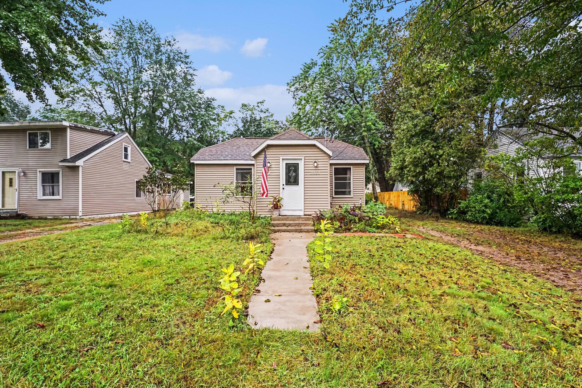 2283 Hughes Avenue Muskegon MI 49441