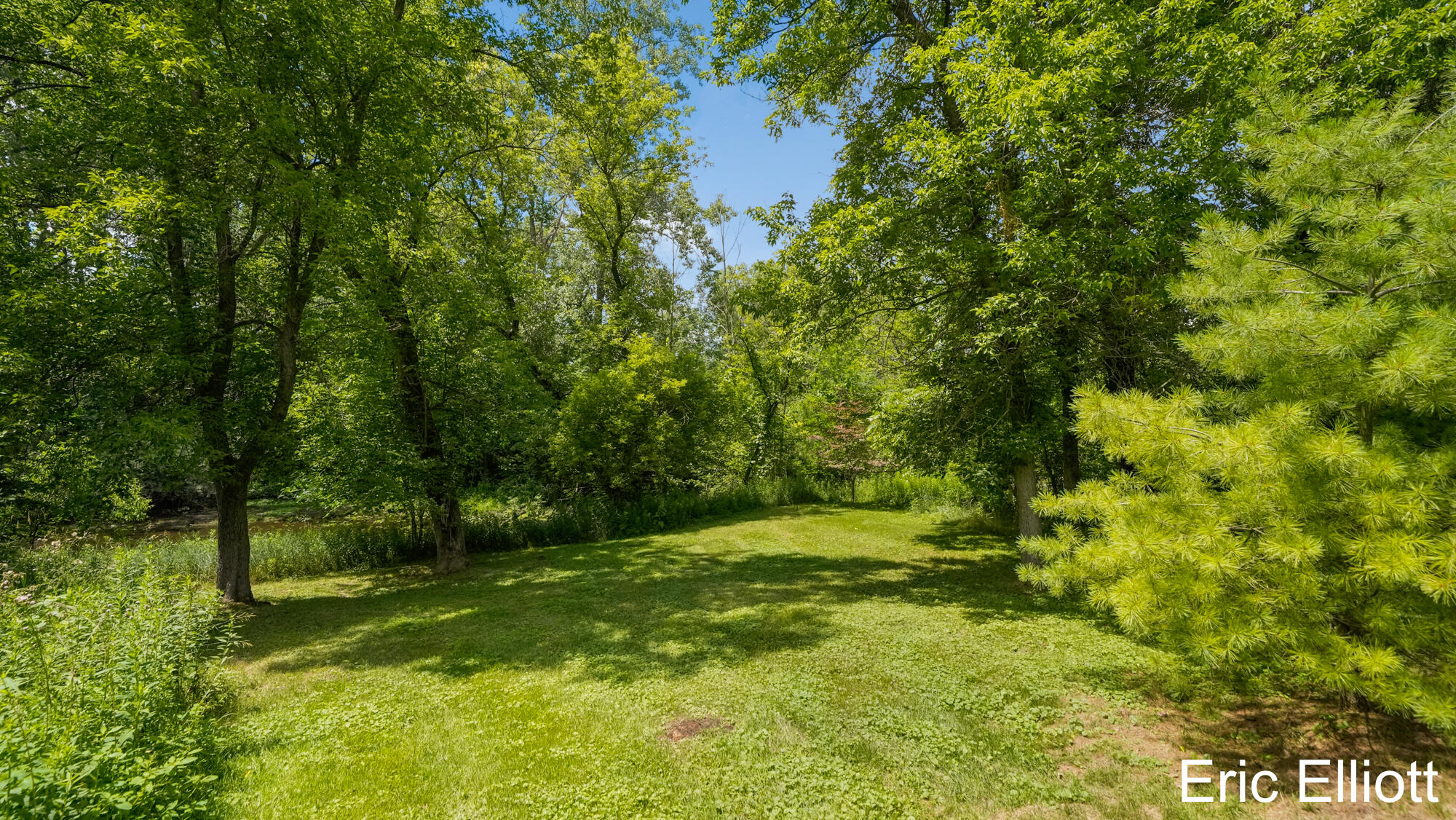 2219 NE Sawmill Drive NE Rockford MI 49341