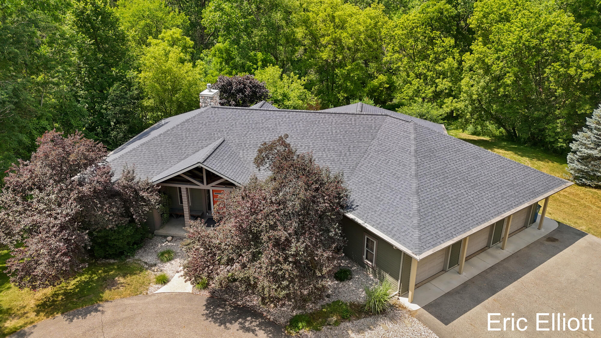 2219 NE Sawmill Drive NE Rockford MI 49341