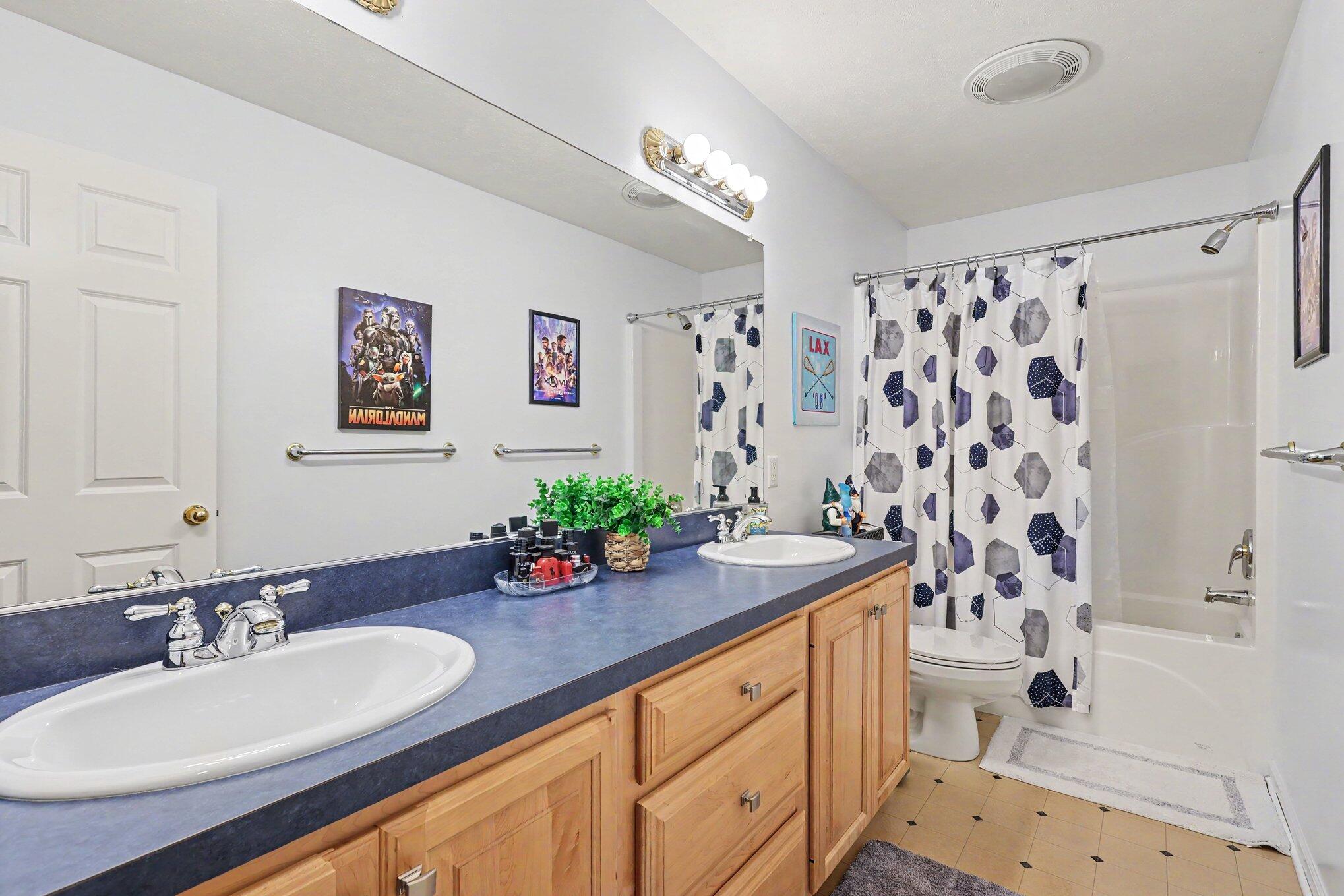 2586 Marble Court Zeeland MI 49464