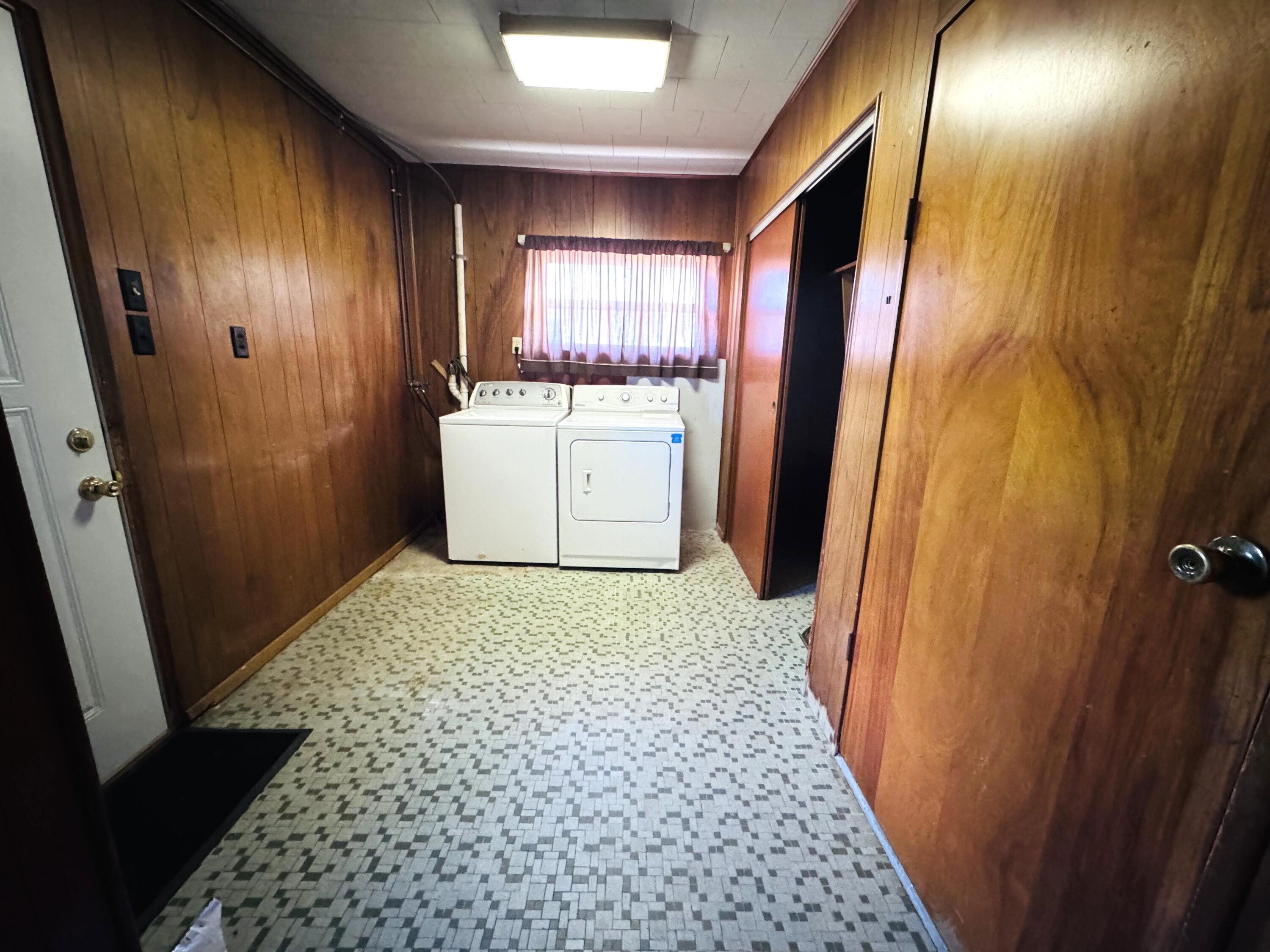2523 Lake Shore Drive Niles MI 49120