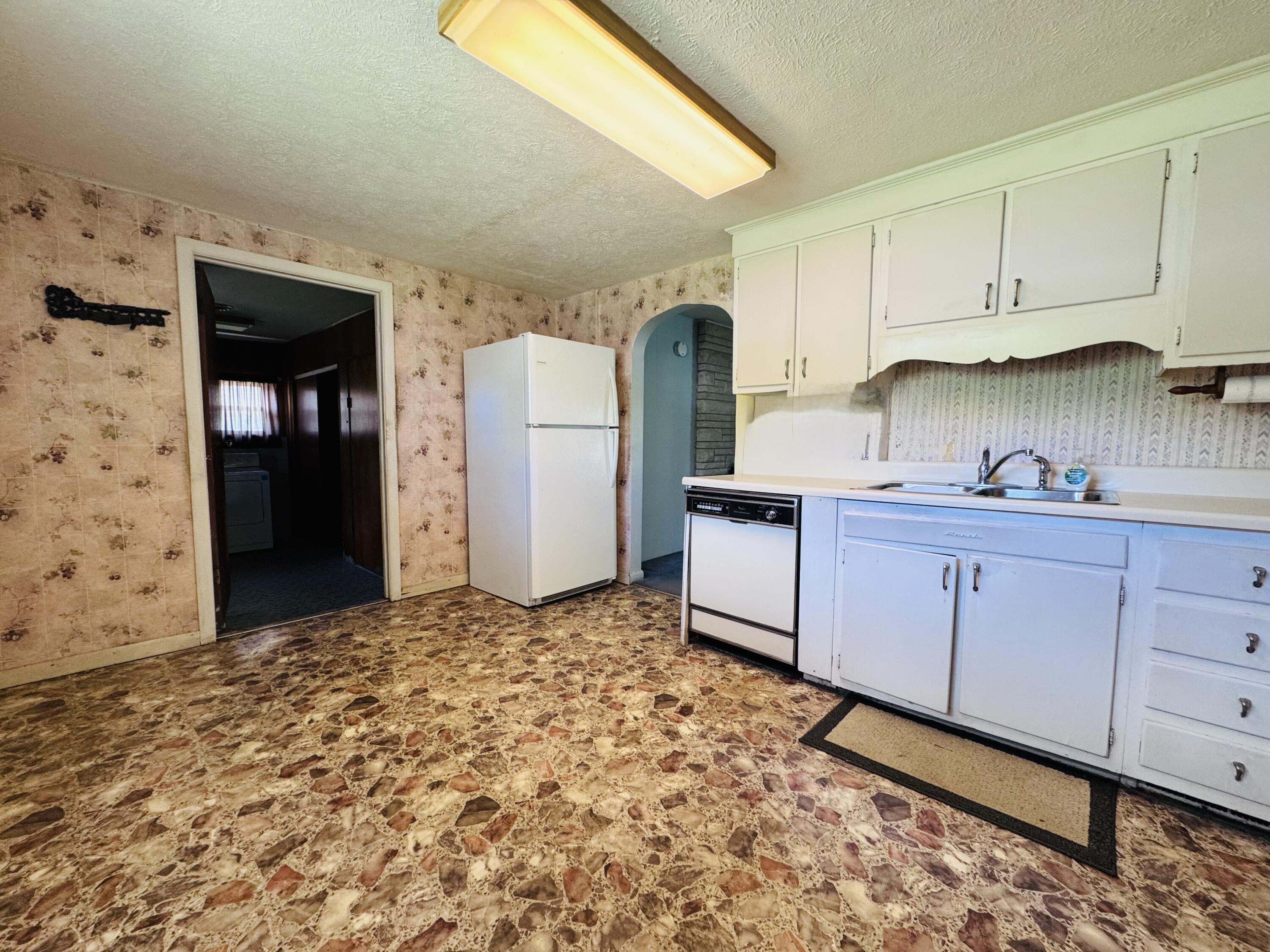 2523 Lake Shore Drive Niles MI 49120