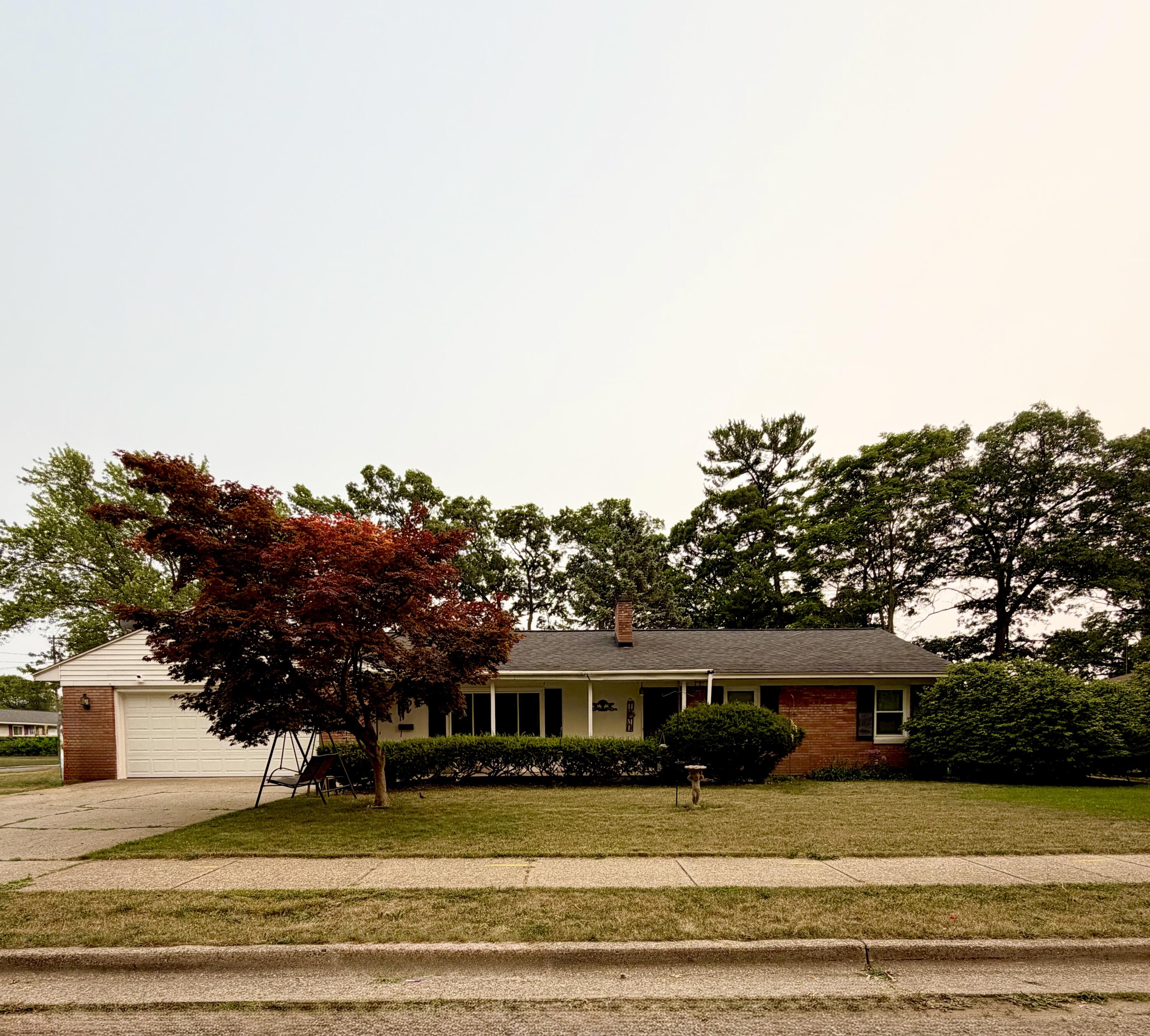 1499 Eastwood Drive Muskegon MI 49442