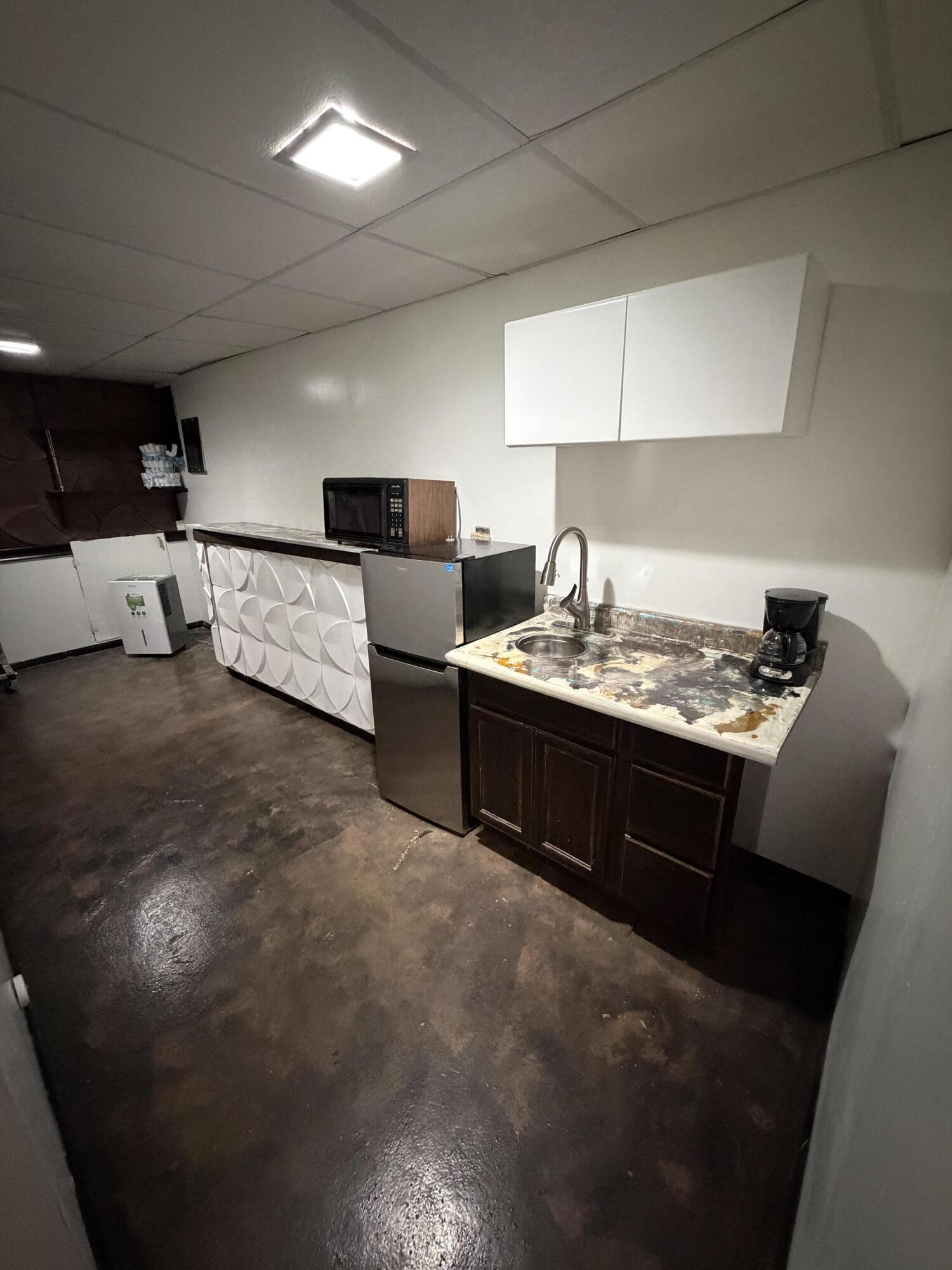 1499 Eastwood Drive Muskegon MI 49442