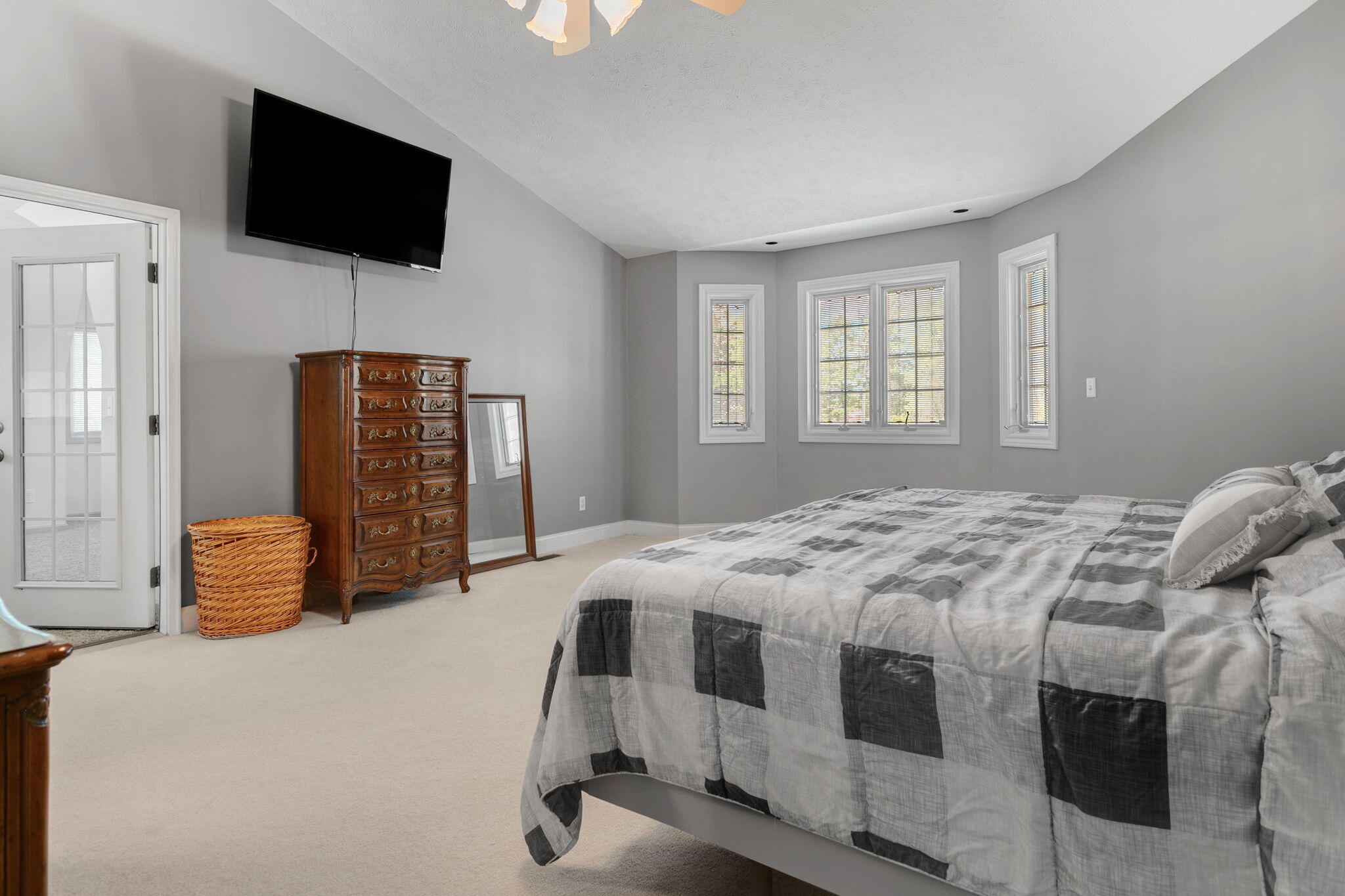 23099 S Shore Drive Edwardsburg MI 49112