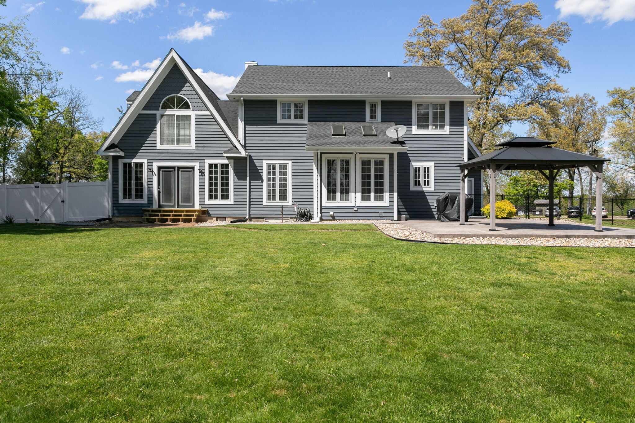 23099 S Shore Drive Edwardsburg MI 49112