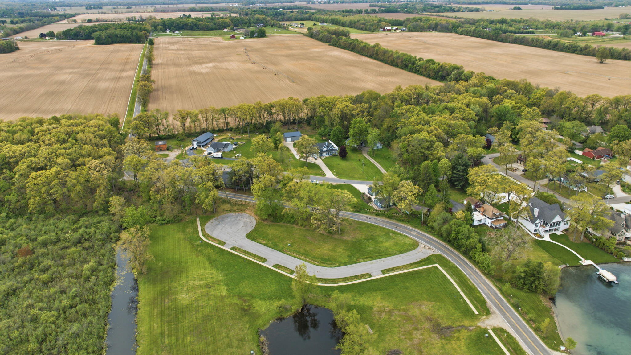 23099 S Shore Drive Edwardsburg MI 49112