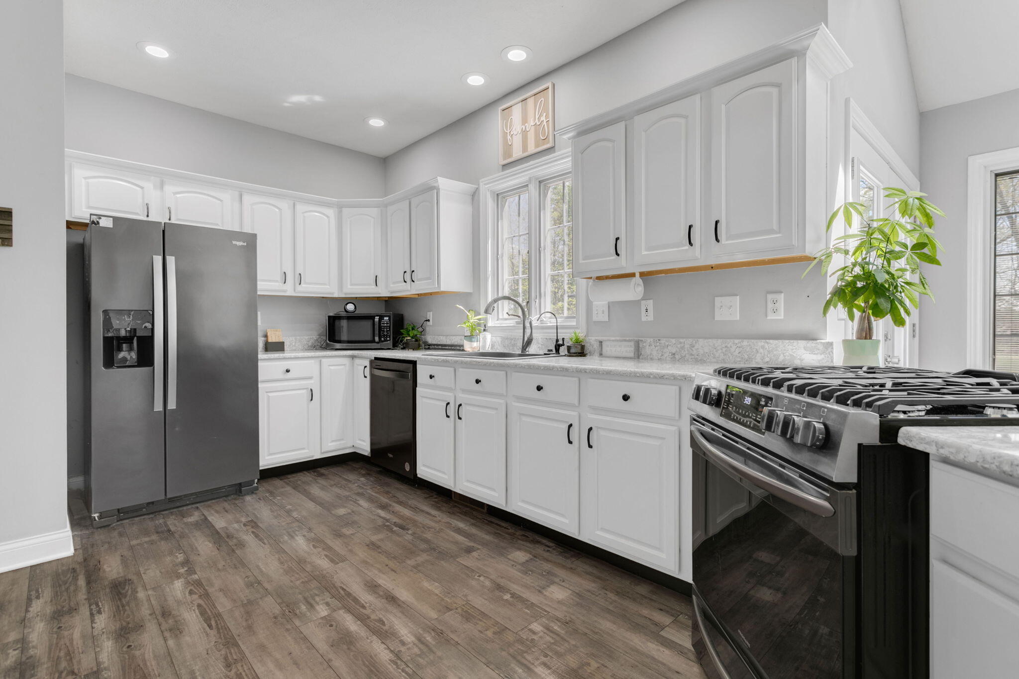 23099 S Shore Drive Edwardsburg MI 49112