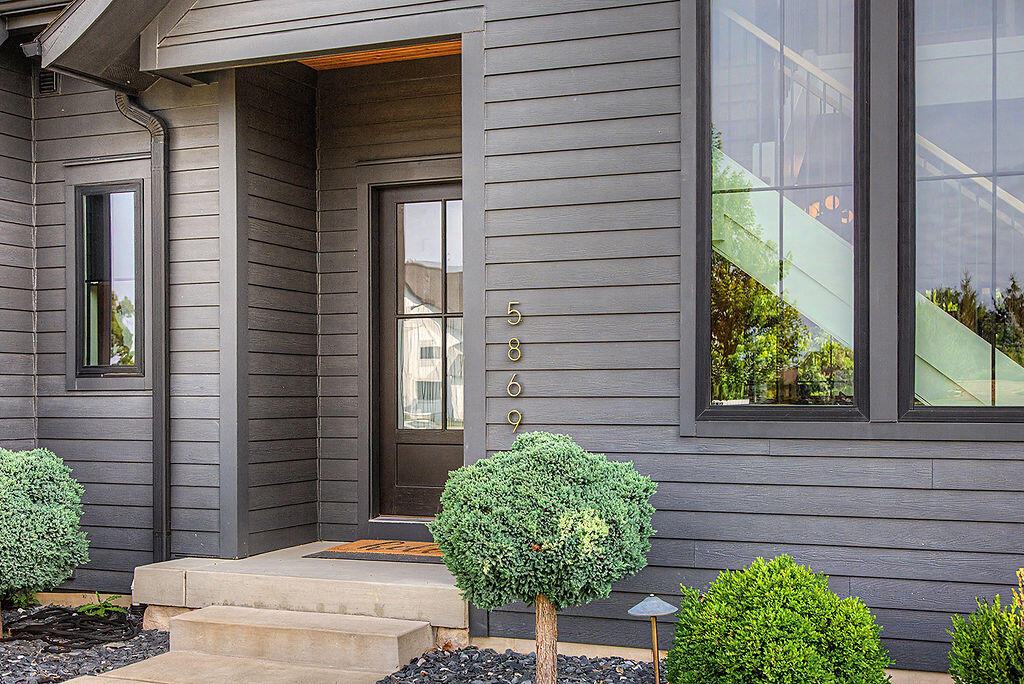 5869 Montreux Hills Drive NE Ada MI 49301