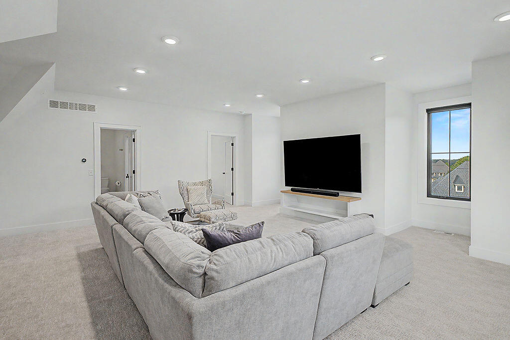 5869 Montreux Hills Drive NE Ada MI 49301