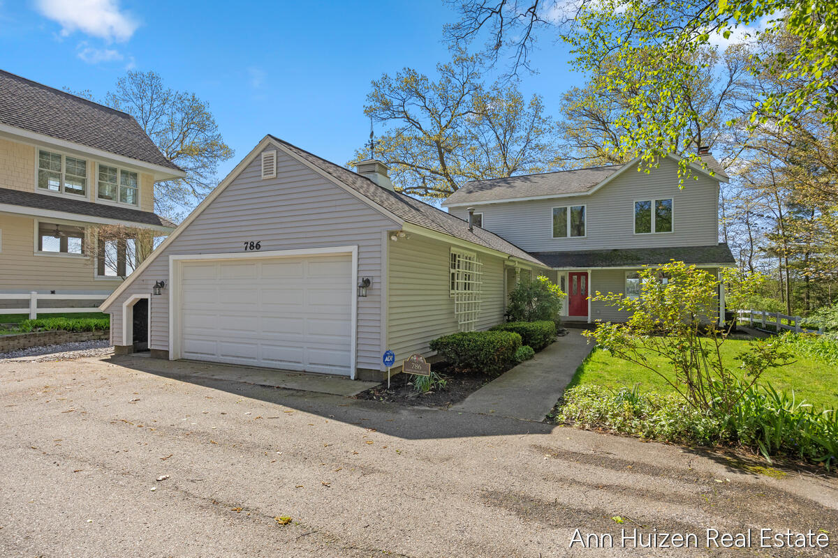 786 N Shore Drive Holland MI 49424
