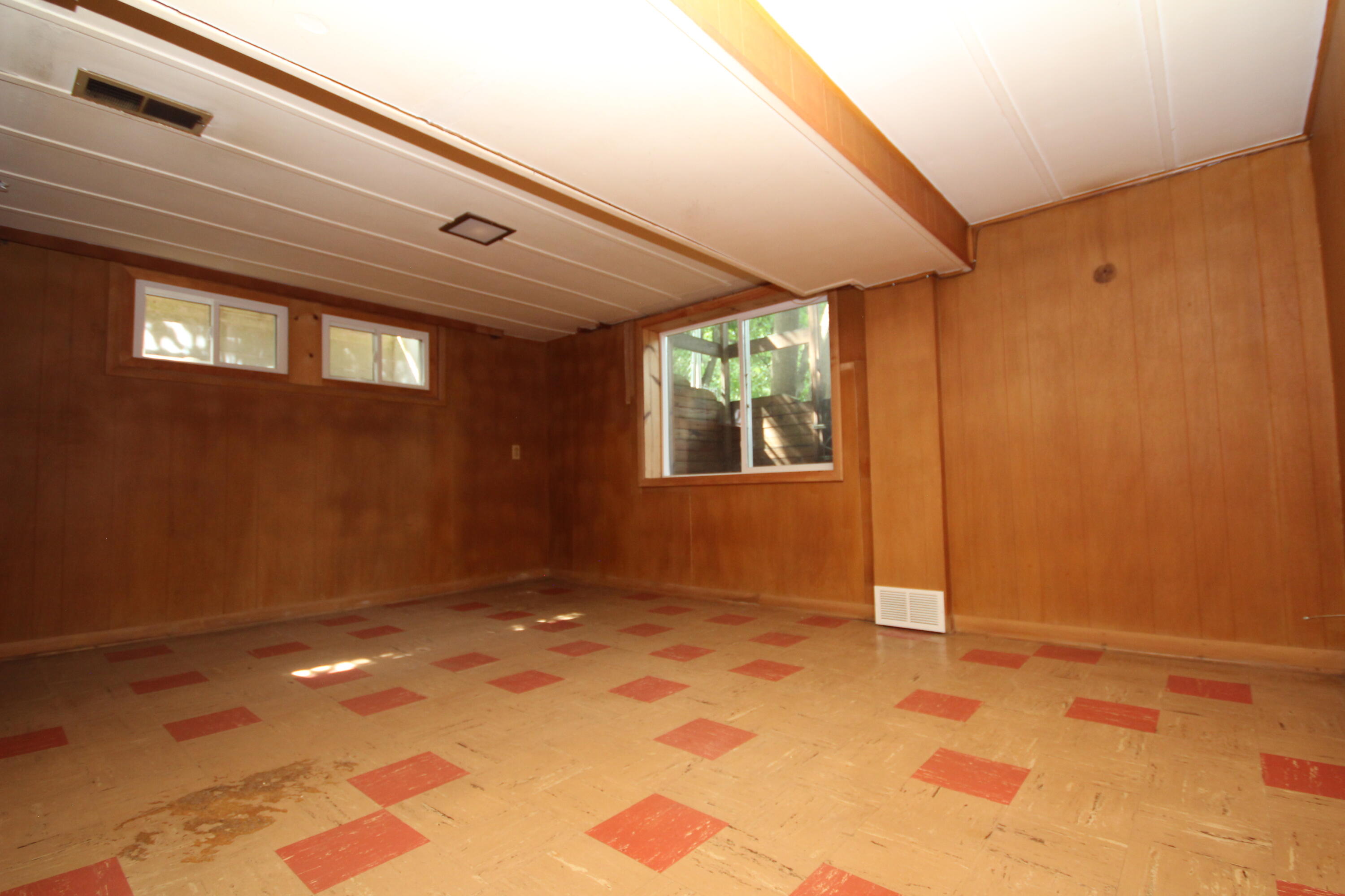 2334 Frederick Avenue Kalamazoo MI 49008