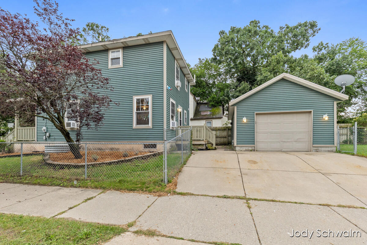 1101 Cass Avenue SE Grand Rapids MI 49507