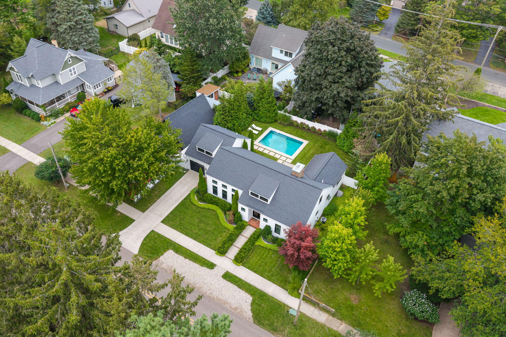 135 Main Street Douglas MI 49406