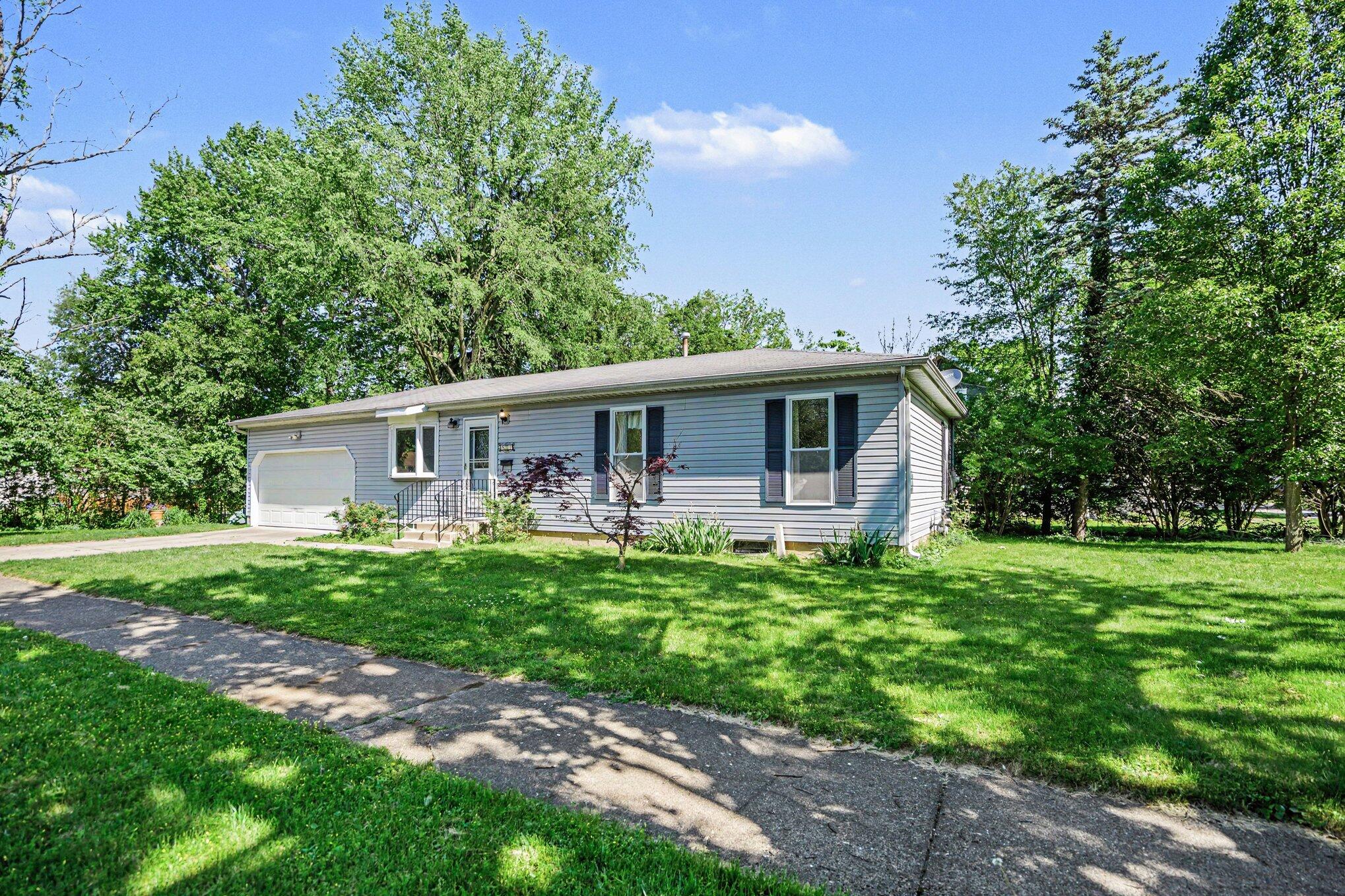 317 Brookfield Street Niles MI 49120