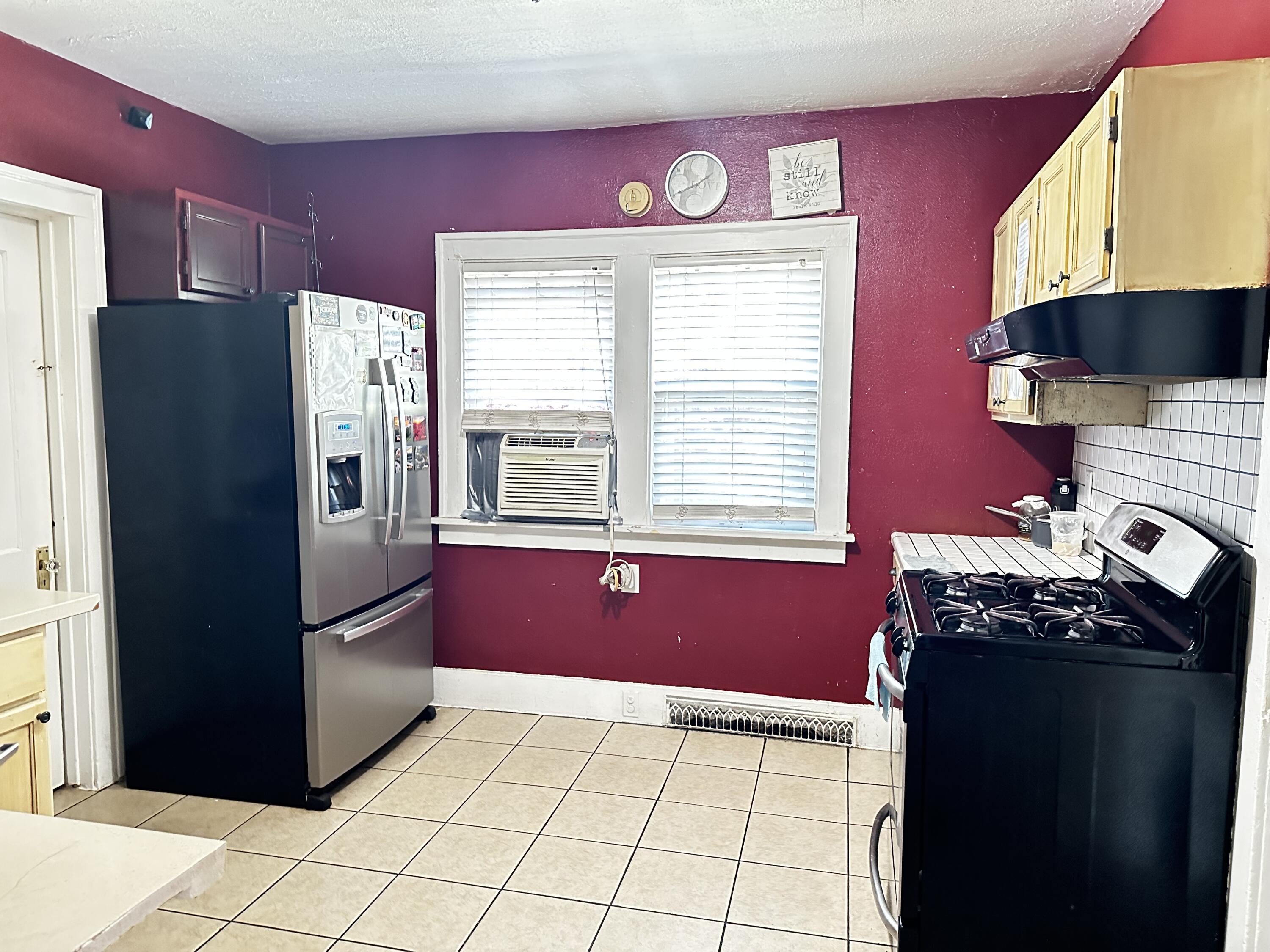 912 Reed Avenue Kalamazoo MI 49001