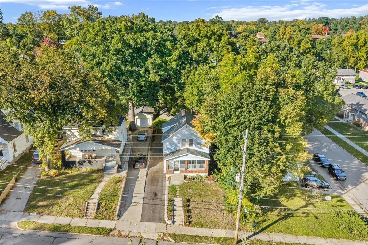 657 Lydia Street NE Grand Rapids MI 49503