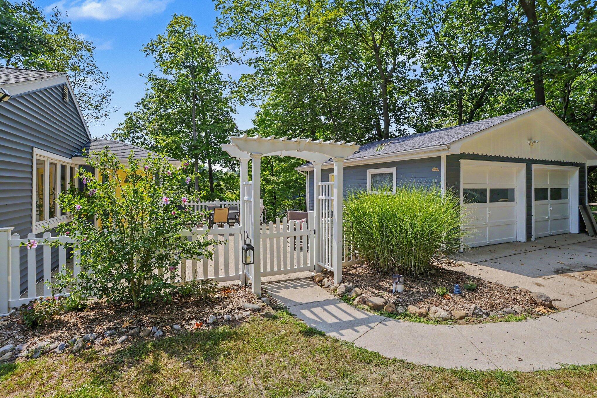 11628 S Lake Chapin Road Berrien Springs MI 49103