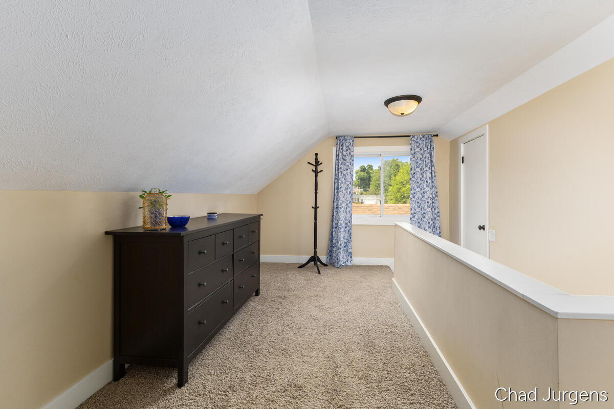 854 Covell Avenue NW Grand Rapids MI 49504