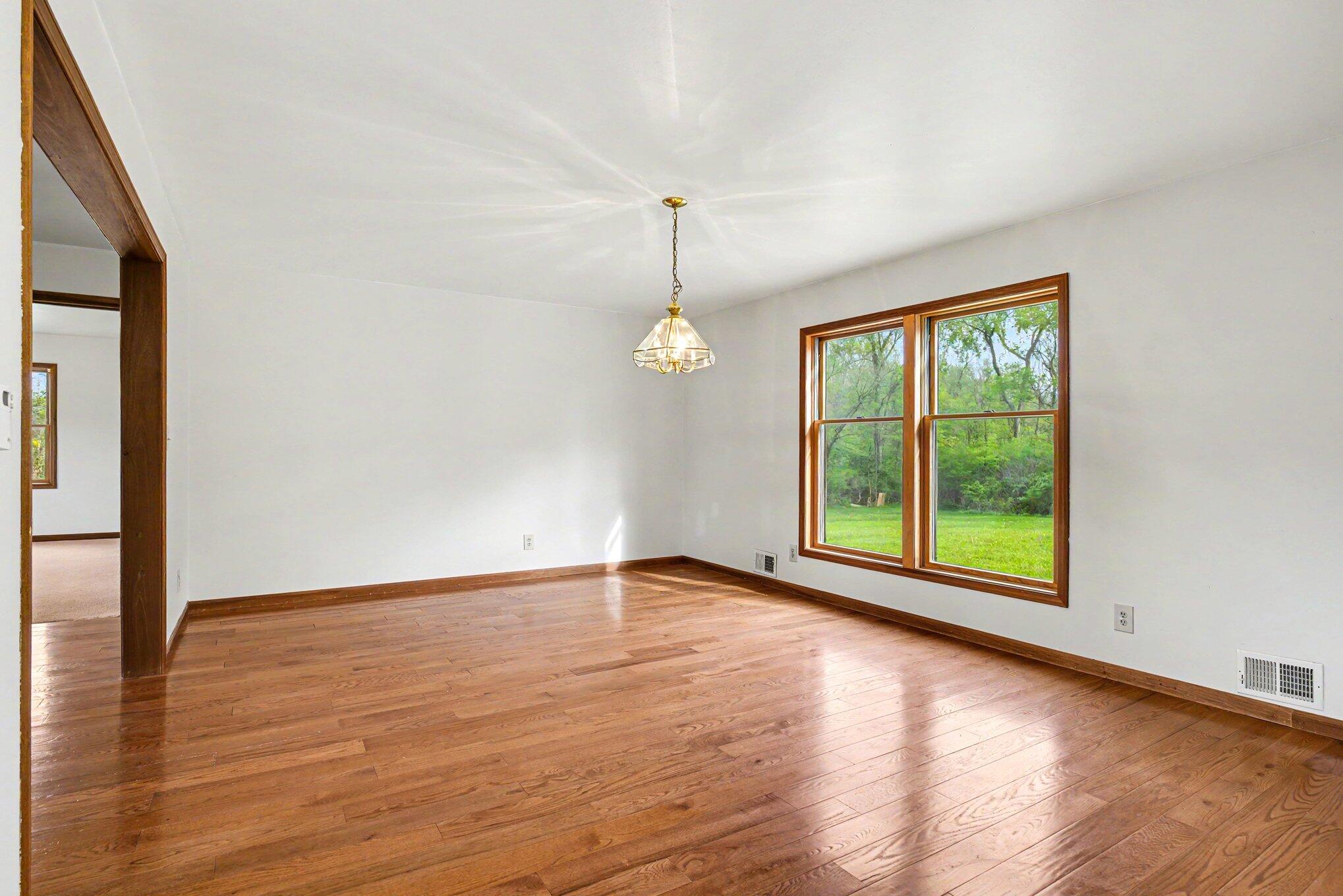 28810 Coulter Street Edwardsburg MI 49112