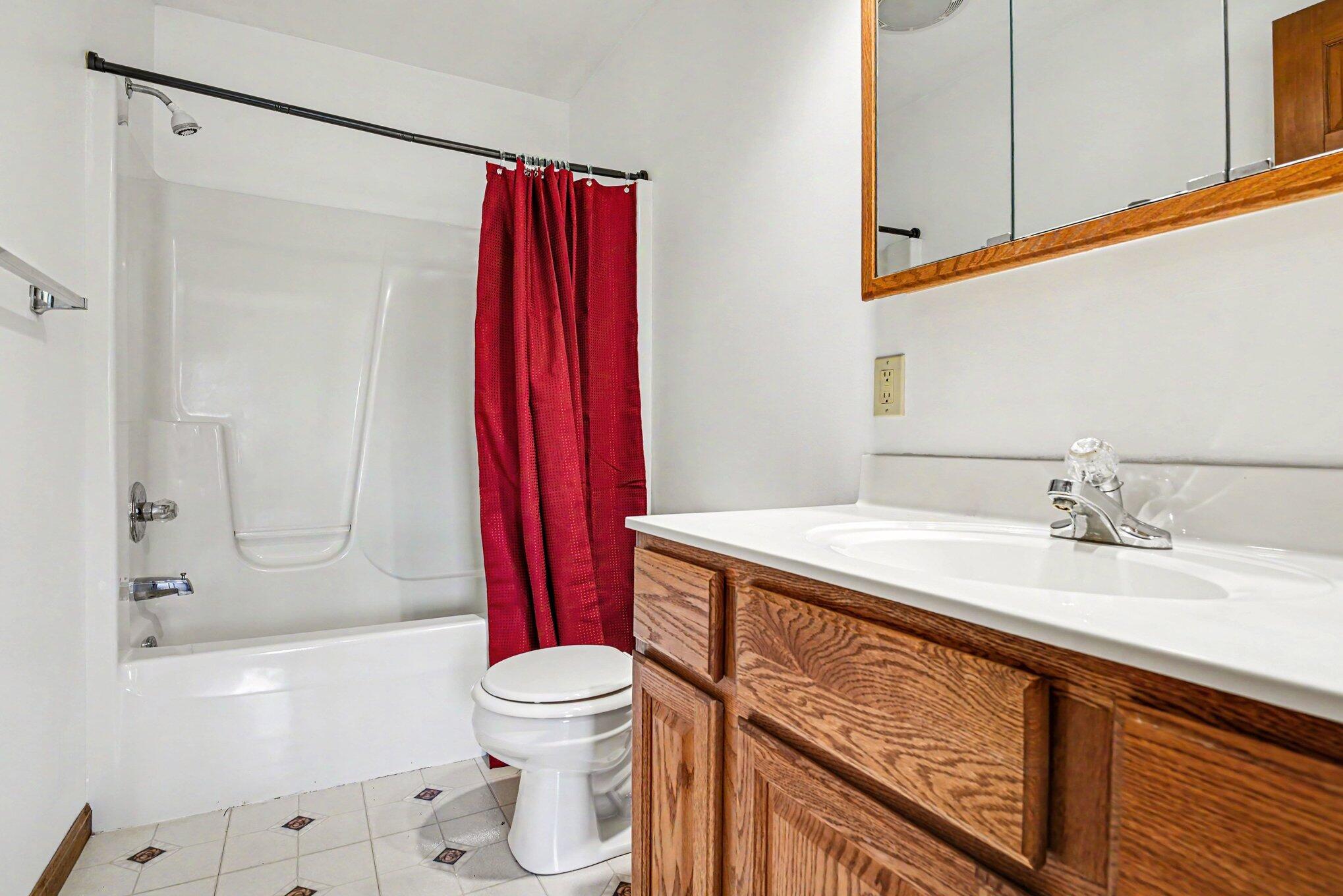 28810 Coulter Street Edwardsburg MI 49112