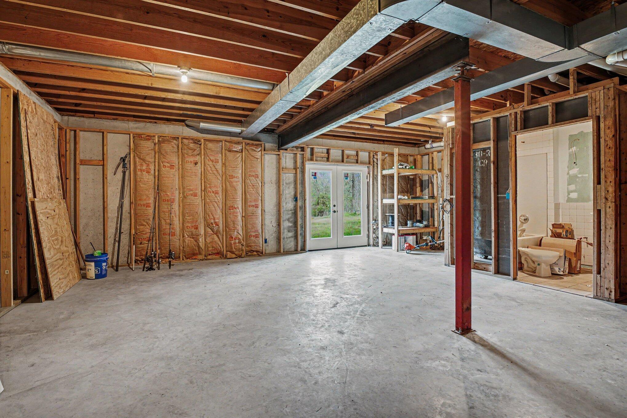 28810 Coulter Street Edwardsburg MI 49112