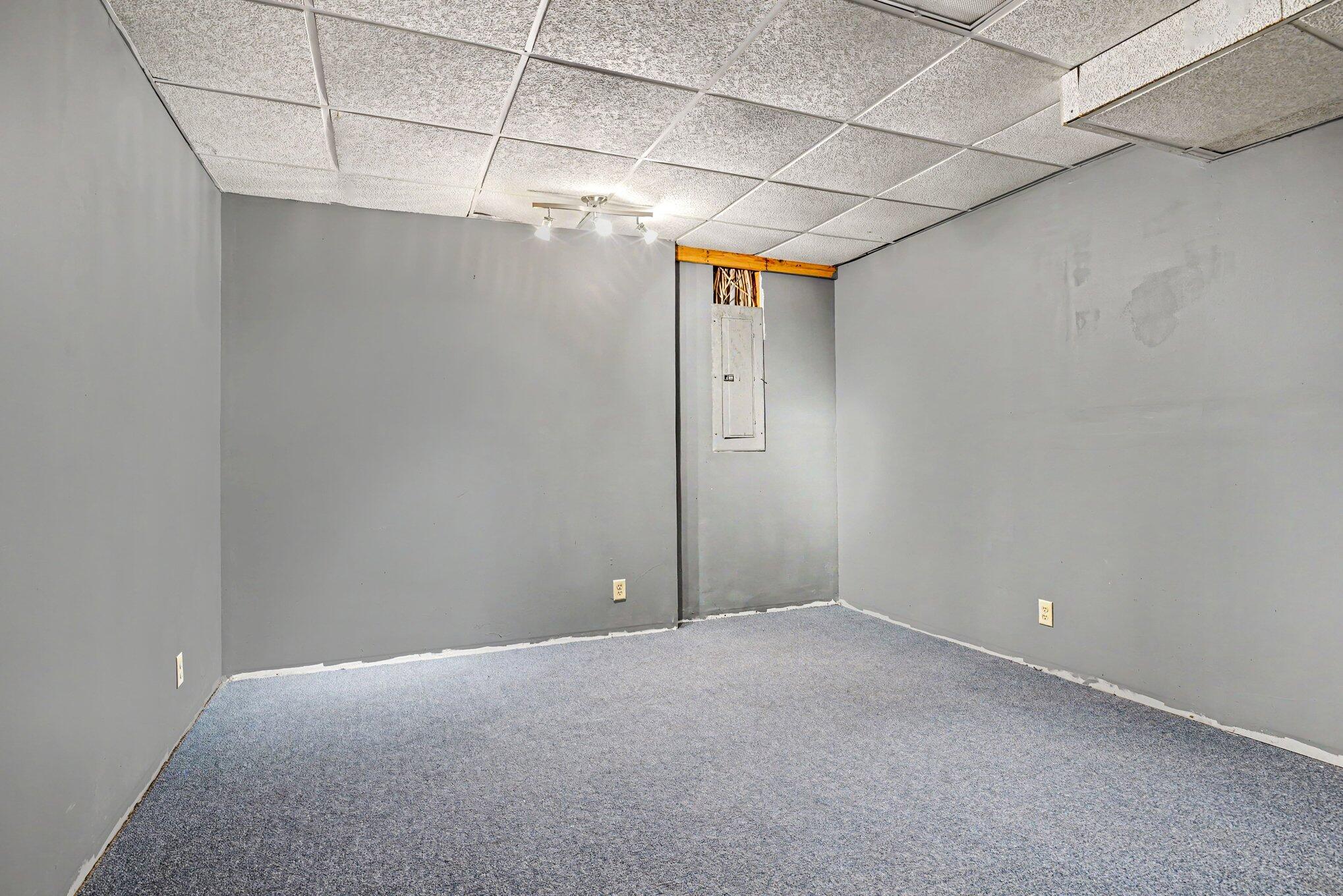 28810 Coulter Street Edwardsburg MI 49112