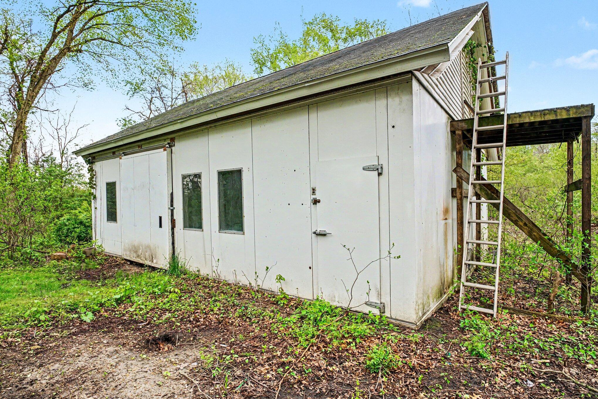 28810 Coulter Street Edwardsburg MI 49112