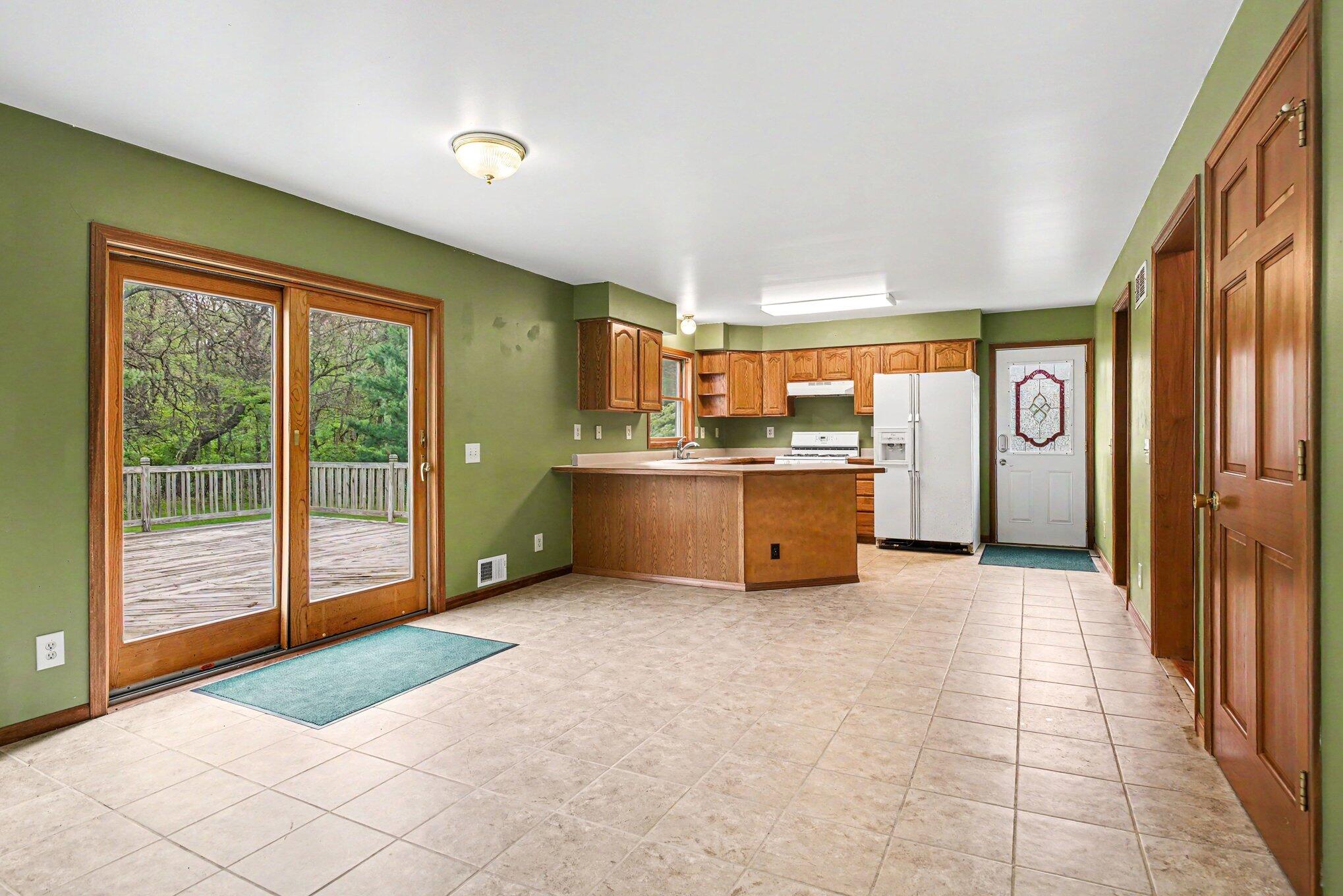 28810 Coulter Street Edwardsburg MI 49112