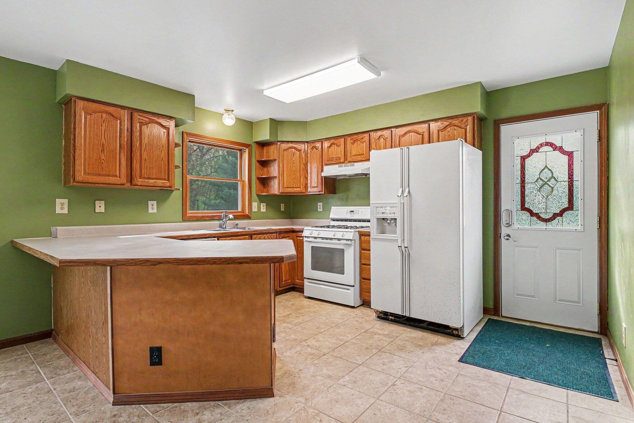 28810 Coulter Street Edwardsburg MI 49112
