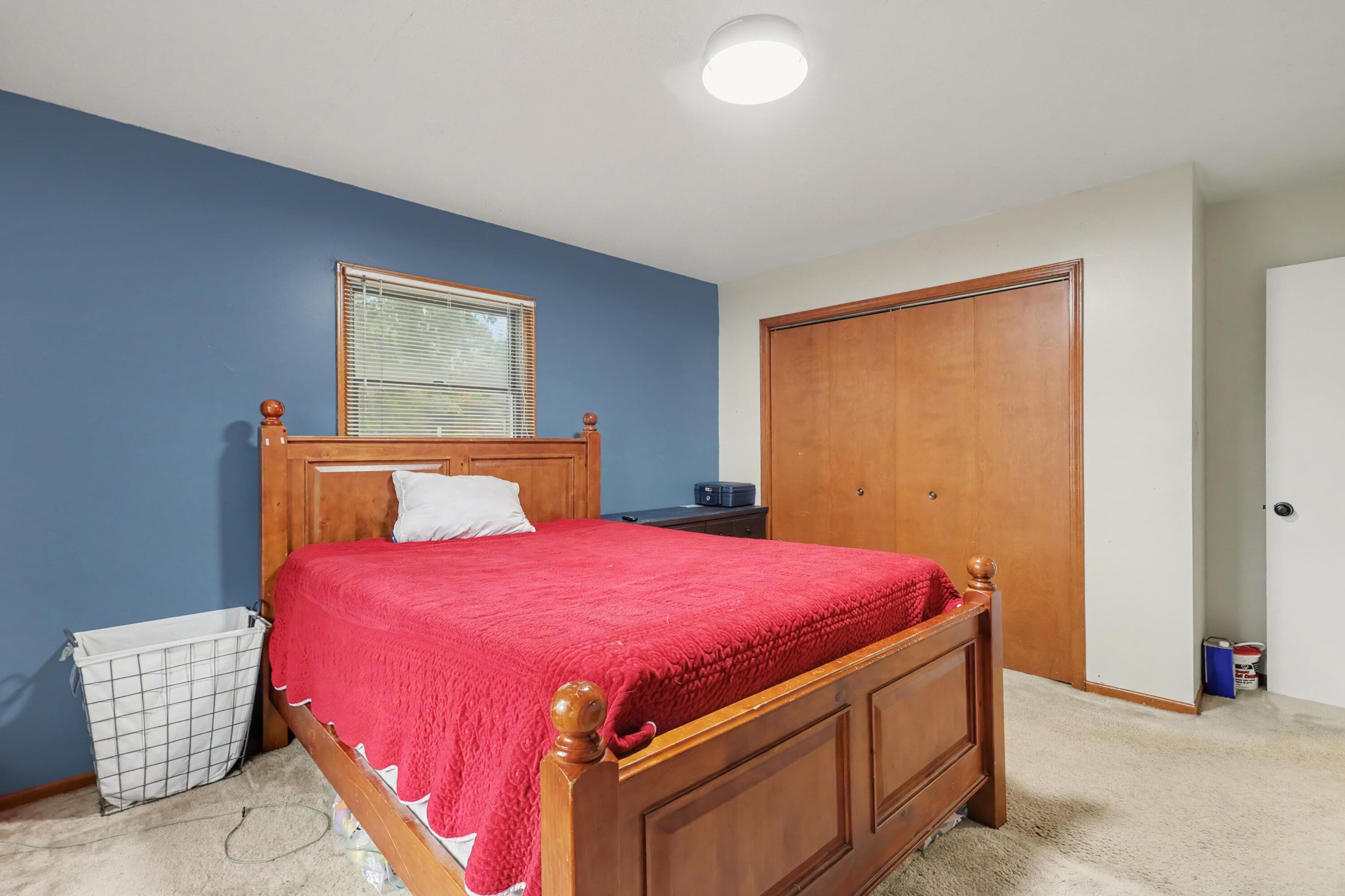 1127 S Drent Road Muskegon MI 49442
