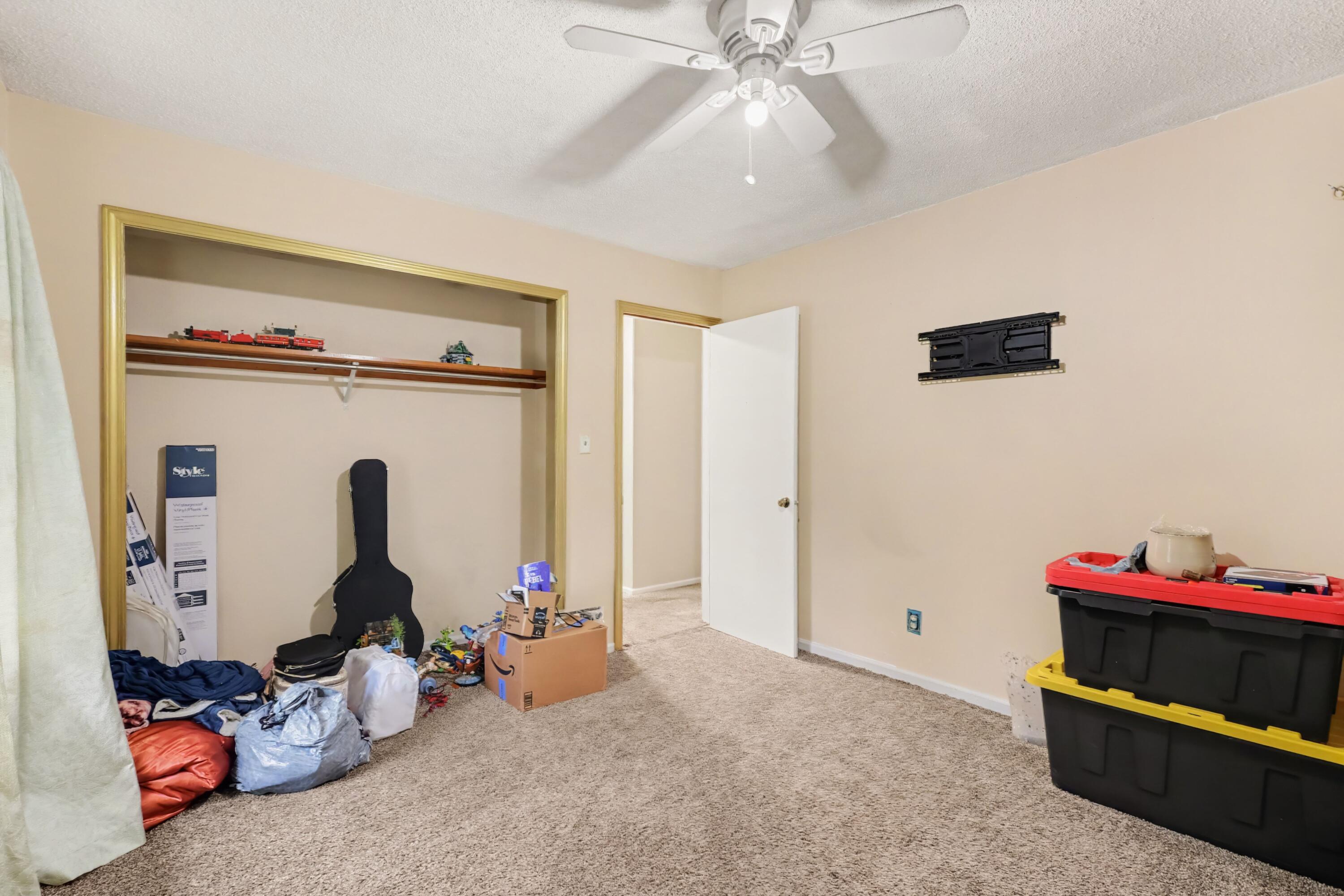 1127 S Drent Road Muskegon MI 49442