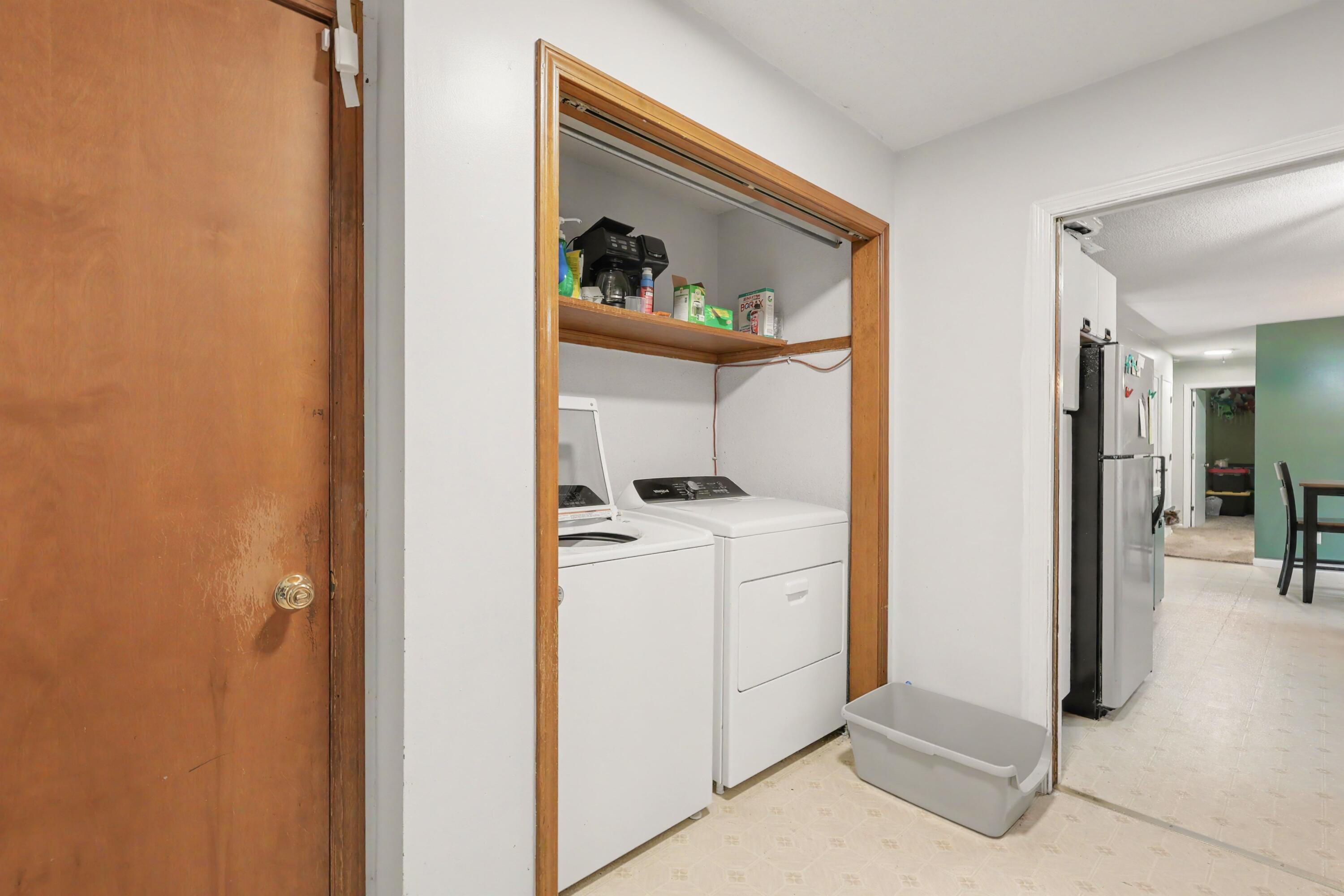 1127 S Drent Road Muskegon MI 49442