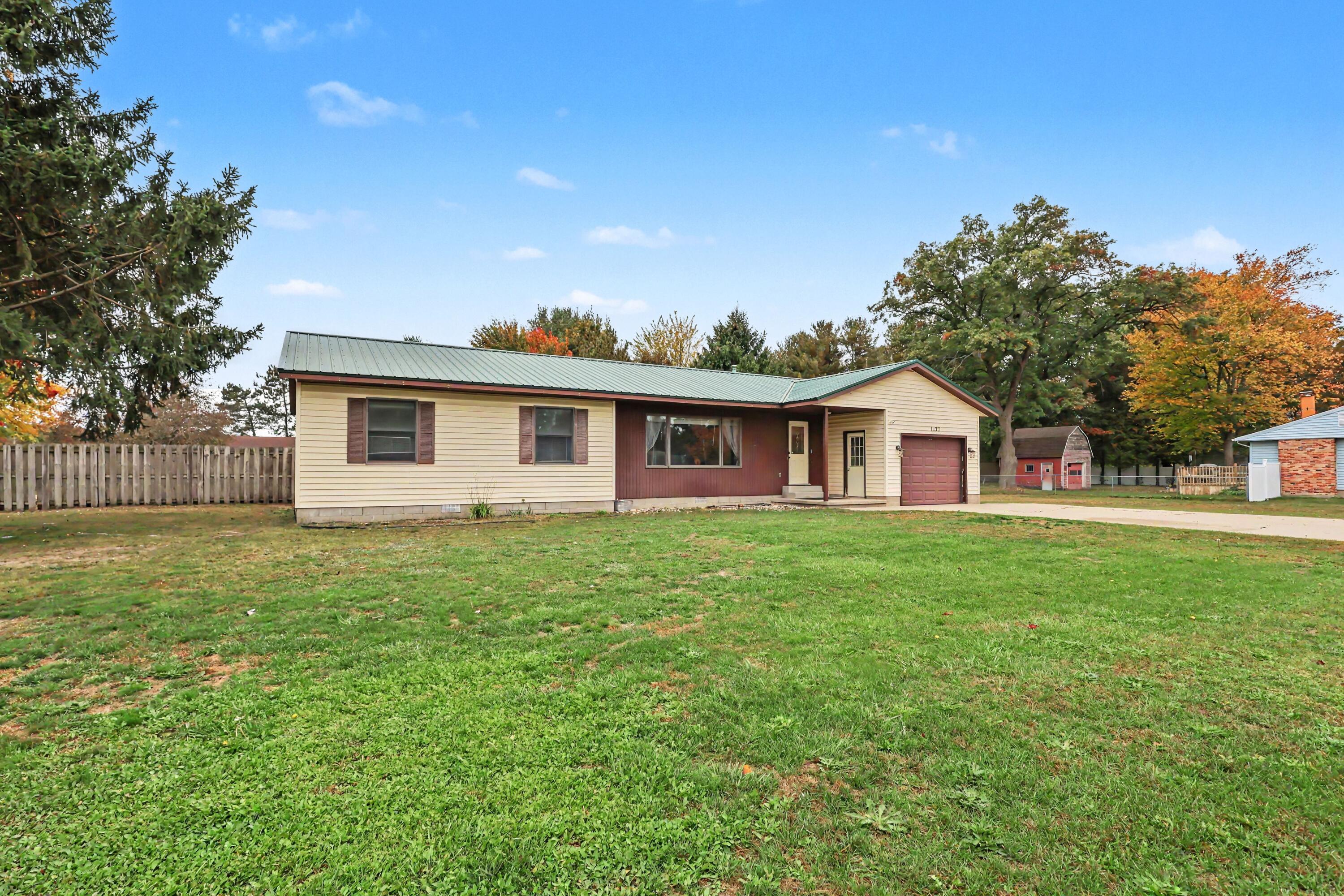 1127 S Drent Road Muskegon MI 49442