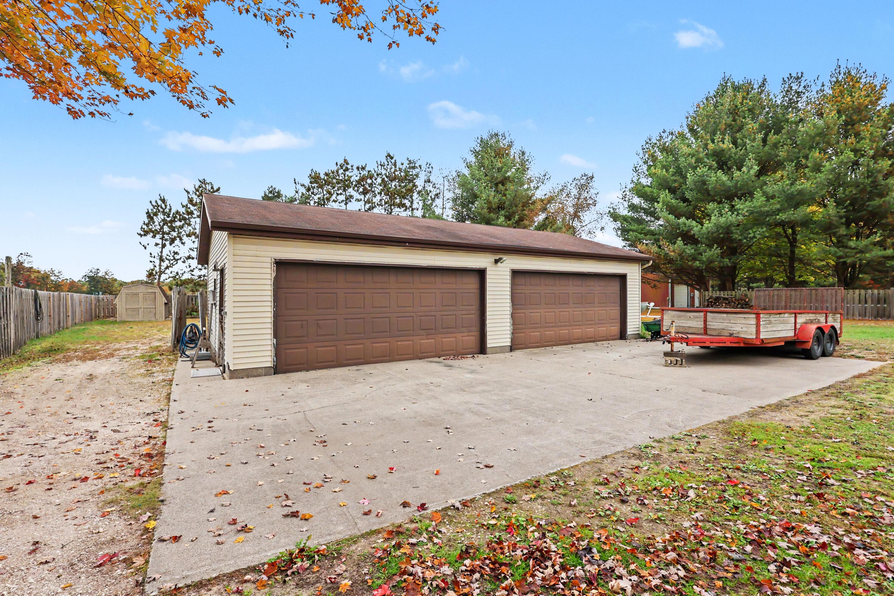 1127 S Drent Road Muskegon MI 49442