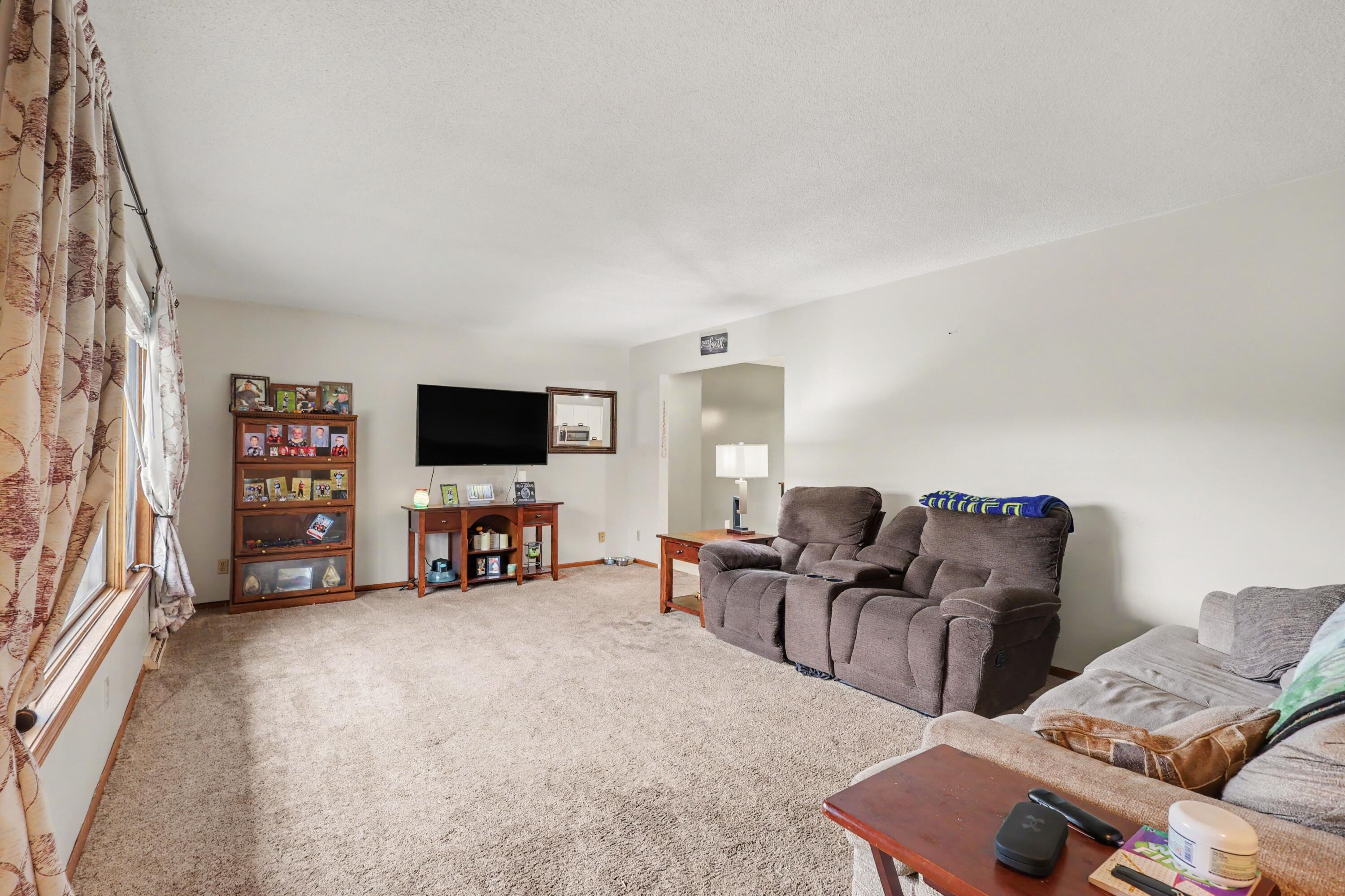 1127 S Drent Road Muskegon MI 49442
