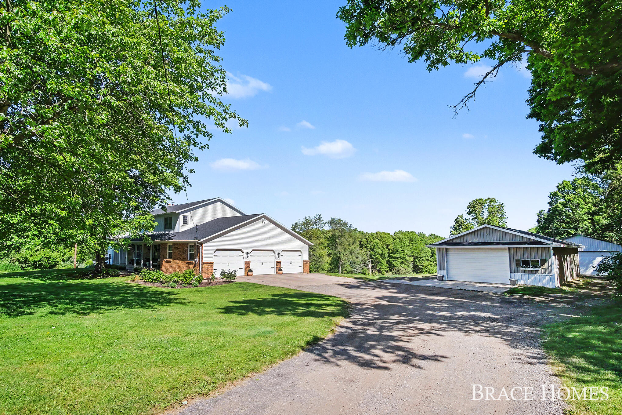 5685 11 Mile Road NE Rockford MI 49341